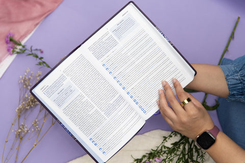 Image of Biblia RVR 1960 del Pescador Mujer Virtuosa Floral Símil piel