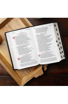 KJV, Personal Size Reference Bible, Sovereign Collection, Leathersoft, Black, Red Letter, Thumb Indexed, Comfort Print: Holy Bible, King James Version