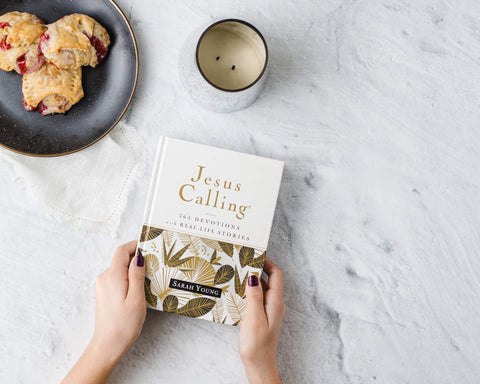 Image of Jesus Calling, 365 Devotions with Real-Life Stories, Hardcover, with Full Scriptures: Encouragement and Reassurance for Daily Life (A 365-Day Devotional)