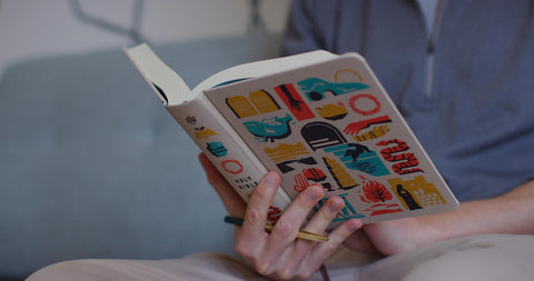 Image of ESV SINGLE COLUMN JOURNALING BIBLE (ARTIST SERIES, MATT STEVENS, SCENES OF REDEMPTION)