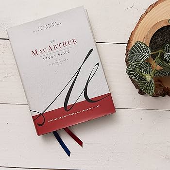 Image of NKJV, MacArthur Study Bible, 2nd Edition, Cloth over Board, Blue, Comfort Print