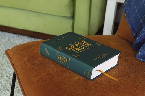 Image of NASB The Grace and Truth Study Bible (Trustworthy and Practical Insights) Hardcover Green Red Letter 1995 Text Comfort Print