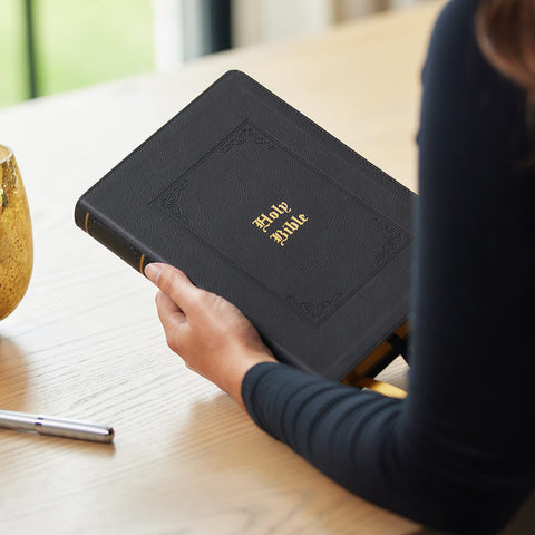 Image of KJV HOLY BIBLE: LARGE PRINT WITH 53,000 CENTER-COLUMN CROSS REFERENCES, BLACK LEATHERSOFT, RED LETTER, COMFORT PRINT: KING JAMES VERSION