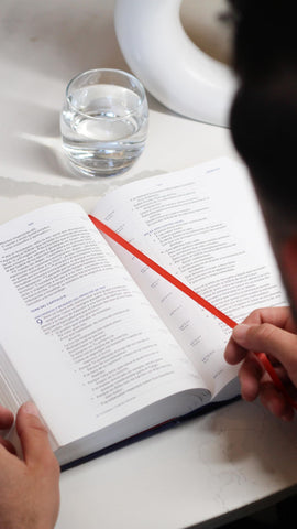 Image of Biblia NBLA para el estudio inductivo Interior a Dos Colores Tapa Dura Comfort Print