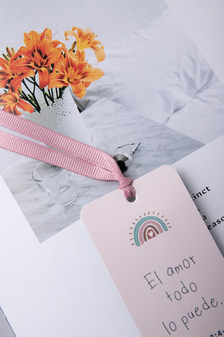 Image of Marcador de Libro con Ribbon El Amor Todo lo Puede