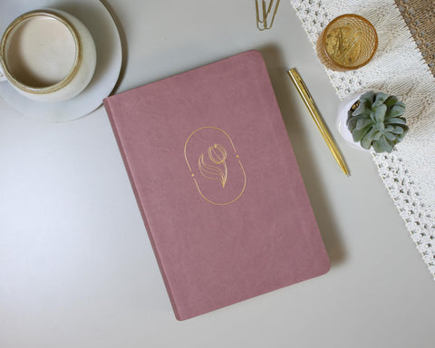 Image of Biblia RVR 1960 de Promesas Devocional Virtuosa Letra Gigante Piel Especial Rosa