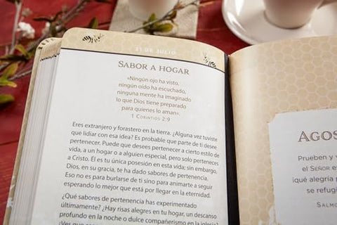 Image of Más Dulce que la Miel: 365 Devociones Diarias