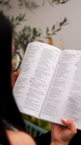 Image of Biblia ESV/NBLA Bilingüe Tapa Rústica
