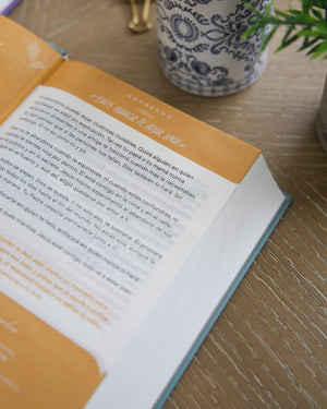 Biblia NTV de Promesas Edición para Mujeres Jóvenes Tapa Dura