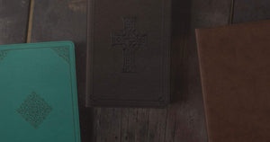 ESV VALUE LARGE PRINT COMPACT BIBLE (TRUTONE, TEAL, ORNAMENT DESIGN)