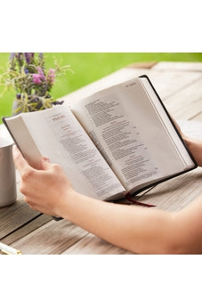 Image of NKJV, Journal Reference Edition Bible, Verse Art Cover Collection, Leathersoft, Gray, Red Letter, Comfort Print: Let Scripture Explain Scripture. Reflect on What You Learn.