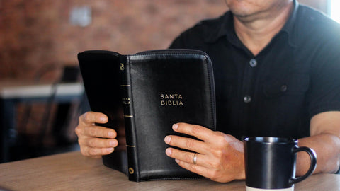 Image of Biblia NBLA Letra Grande Ultrafina Negro Símil Piel