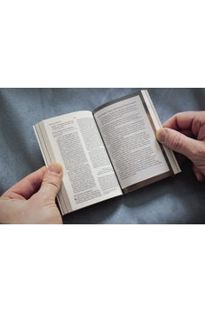 Image of NIV, Case for Christ New Testament with Psalms and Proverbs, Pocket-Sized, Paperback, Comfort Print: Investigating the Evidence for Belief