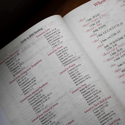 Image of NKJV Woman Thou Art Loosed Edition Leathersoft Purple Red Letter: Holy Bible New King James Version (Signature)